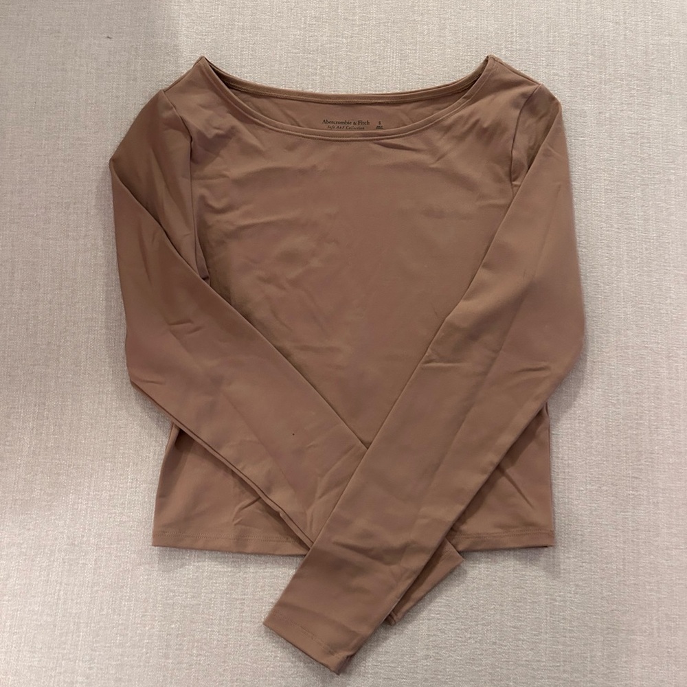 Abercrombie long sleeve, size S.